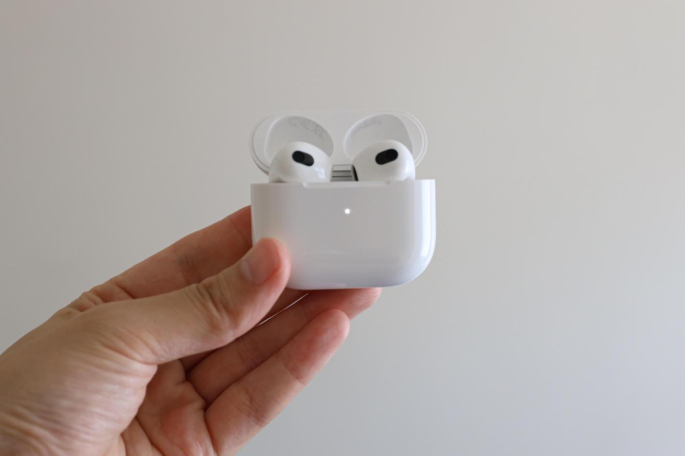 AirPods（第3世代）レビュー！Proや第2世代との差額分の価値はあるのか