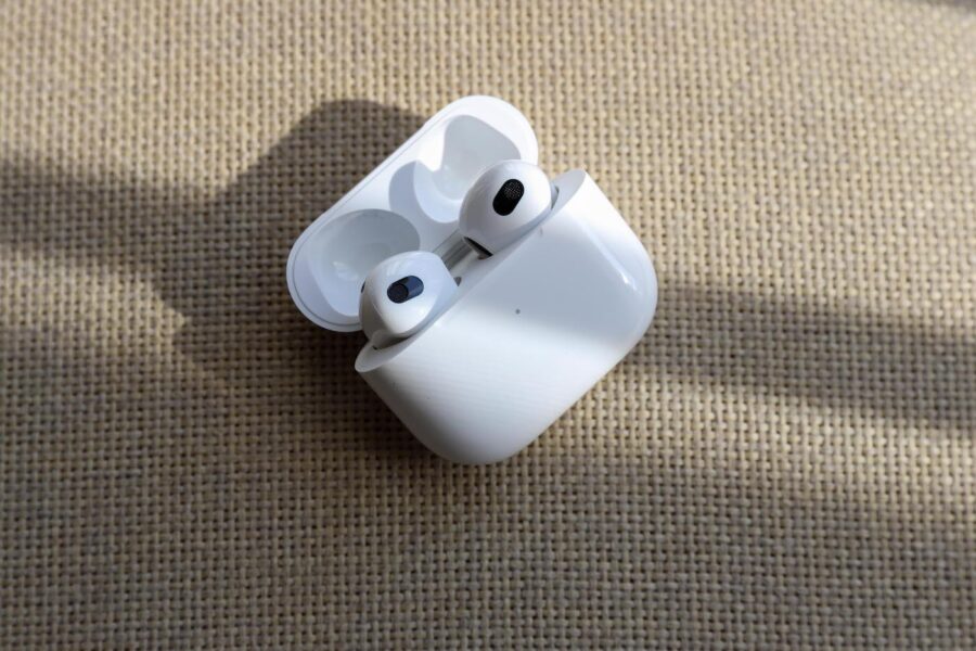 使用頻度少】Airpods (第3世代) エアーポッズ イヤホン 