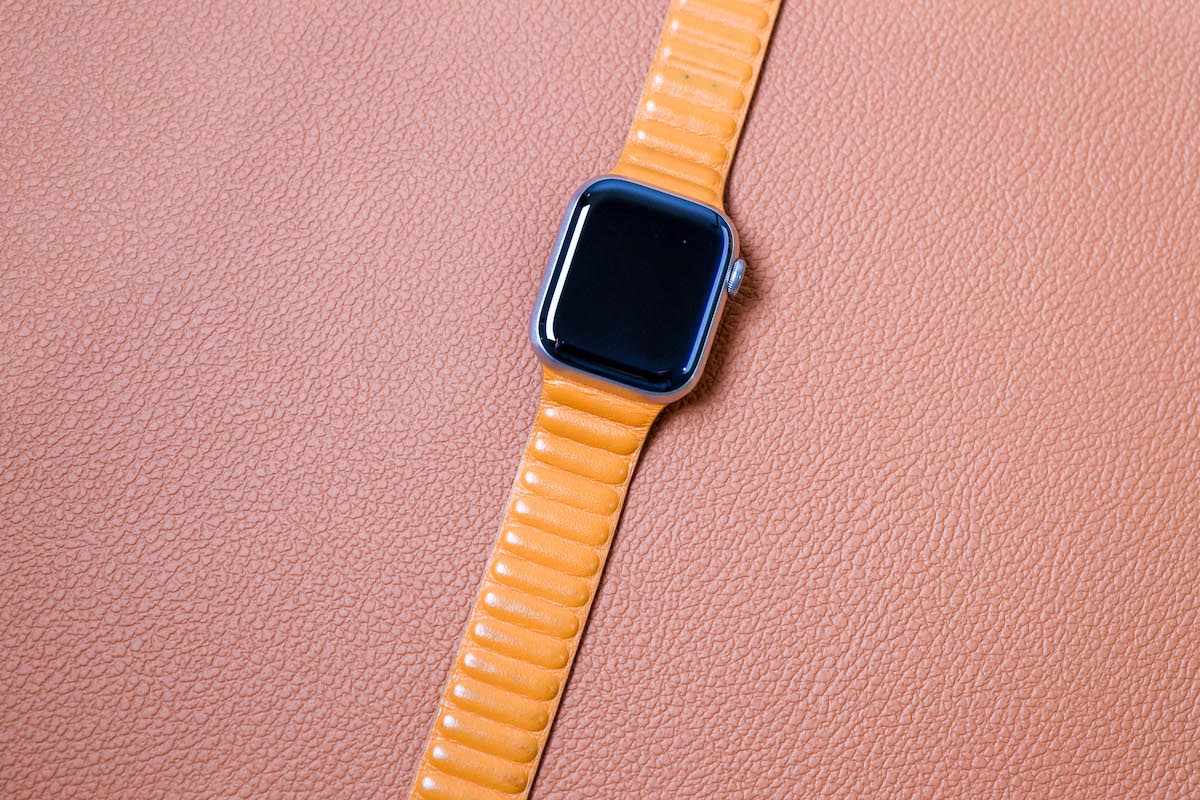 Apple Watchレザーリンクバンドレビュー！一番おすすめする理由まとめ IMAGINATION